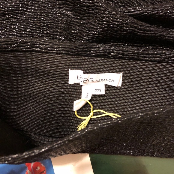 BCBG Generation metallic black mini skirt - Picture 6 of 7